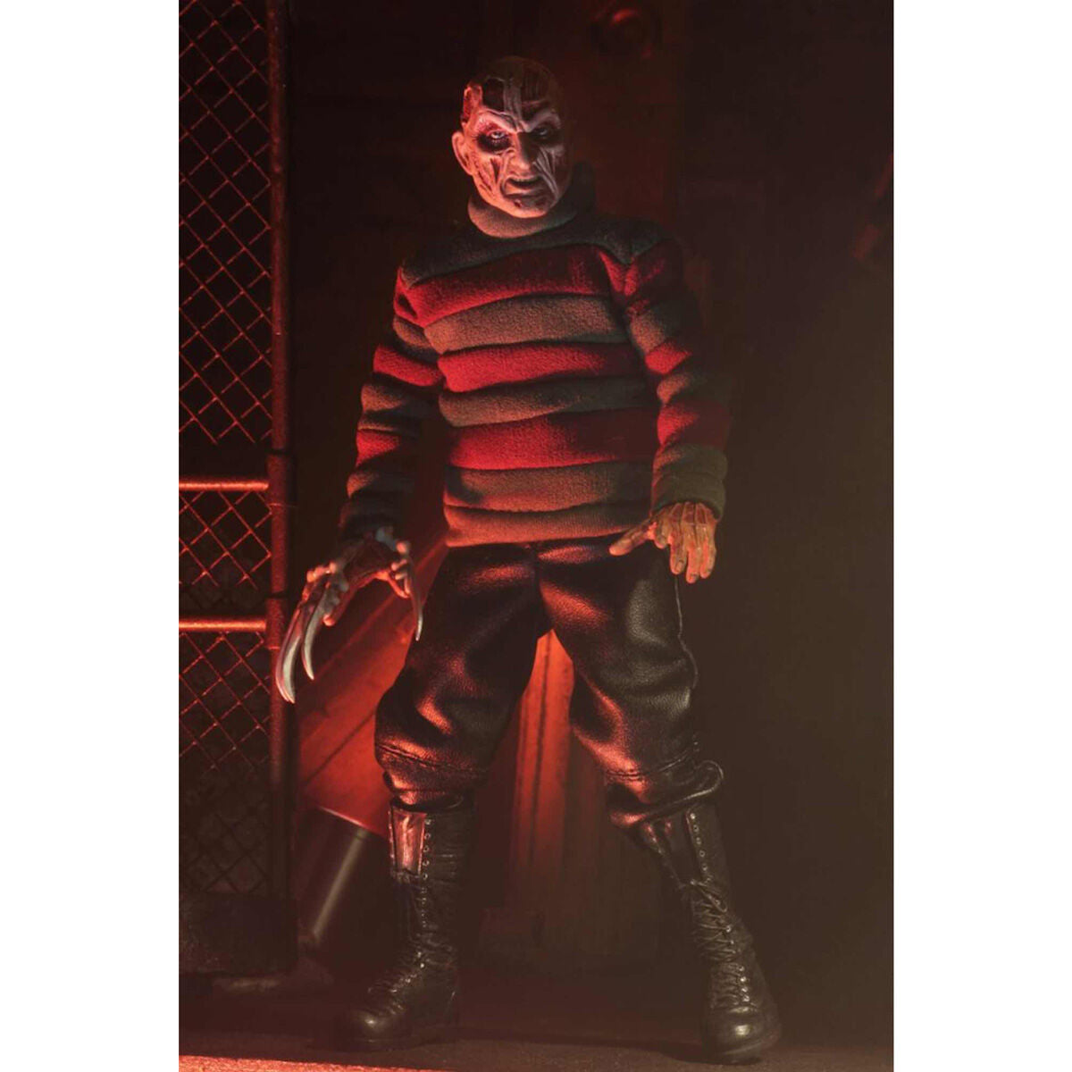 Pesadelo em Elm Street Freddy Krueger figura 20cm - MerchVillain