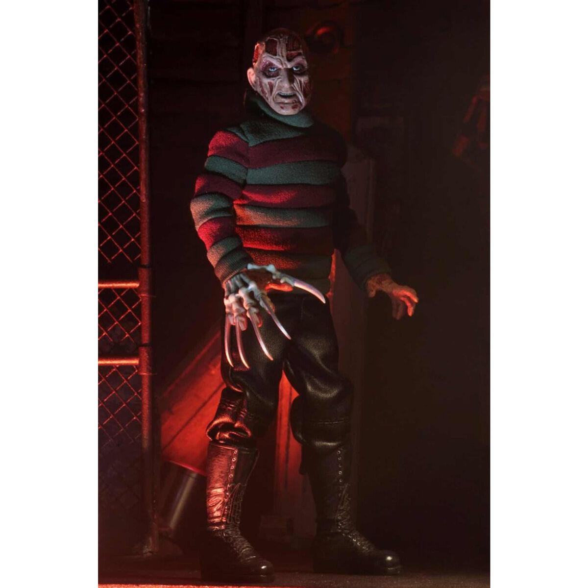 Pesadelo em Elm Street Freddy Krueger figura 20cm - MerchVillain