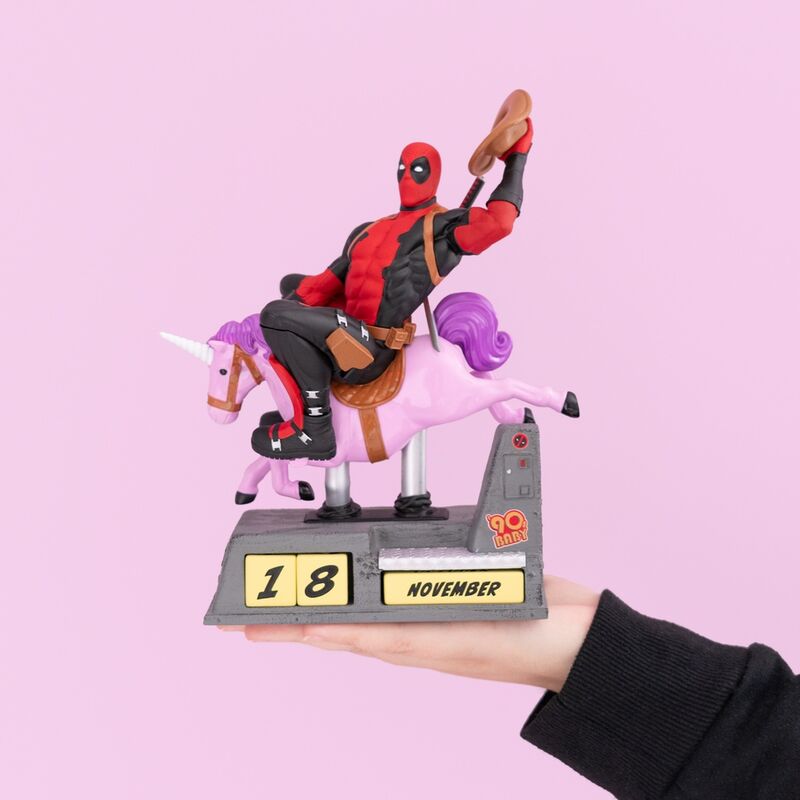 Calendário Perpétuo 3D Deadpool - Marvel (17x21x9,5cm) - MerchVillain