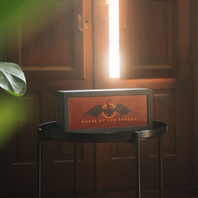 Luminária Efeito Flamejante Casa do Dragão - MerchVillain