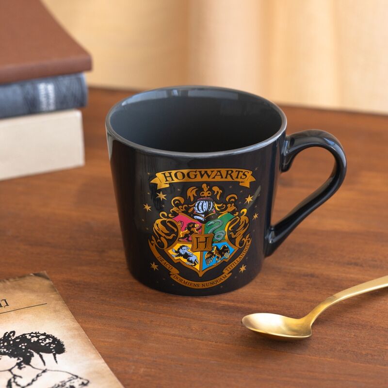 Premium “Hogwarts” Mug – Harry Potter